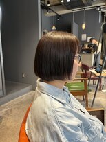 インス(ensue) 春カラー◎ミニボブ×ツヤカラー×ラベンダーベージュ透明感