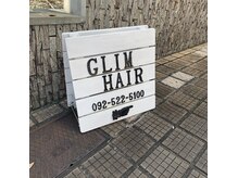 グリムヘアー(GLIM hair)の雰囲気（こちらの看板が目印です！そのまま砂利道の奥にあります♪）