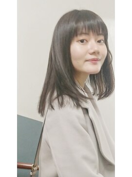 コクウ(cocu) ミディアム×ナチュラルストレート