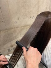 仕上げのアイロン処理大切なんです* [表参道/表参道駅/髪質改善/ミネコラ/酸性ストレート]