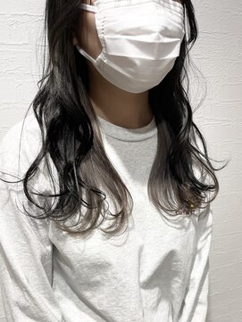 マーシュアトレ(marshu atre) ☆グレージュ×インナーカラー【辰己style】