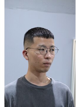 エーピーティートアウエスト(APT. TOR WEST) buzz crop