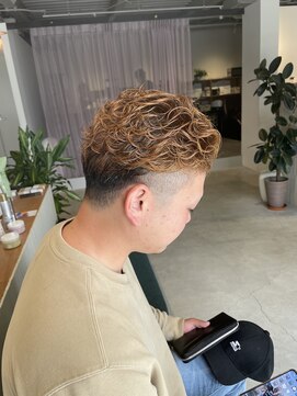 ギネス(Giness) メンズパーマ