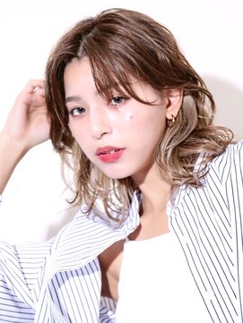 グラシアス(gracias) デザインカラーオリーブベージュウェットヘアレイヤーカット