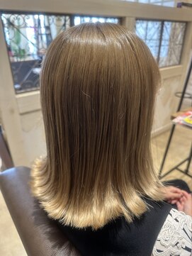 リザ ヘアー サロン 大谷 なんごう店(LIZA hair salon) ワンブリーチベージュ