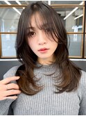 ミディアムレイヤー韓国風レイヤースタイルシースルーバング