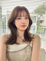 くびれレイヤーミディアム似合わせ顔周りカット顔まわりカット