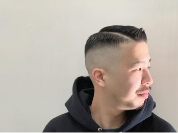 ナインティーファイブヘアー(95 HAIR NINETY FIVE HAIR)の写真/ワックスで毛束を表現できるドライカット。耳周りや襟足ラインをすっきり★BARBERスタイル☆