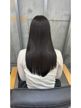 イオエ 梅田(ioe) ミルクティーベージュ/レイヤーボブ /髪質改善/縮毛矯正