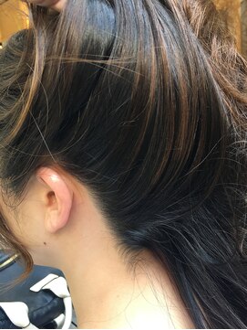 メイクス 表参道(MAKE'S omotesando) ハイライトメインのグレーカラー(白髪)対策で美しさキープ。