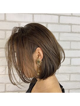 シシ 新宿(She 2.) ボブで可愛い圧倒的透けグレージュ