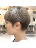 ショート×ハイトーングレージュ