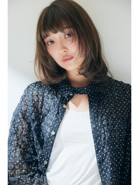 エイチツーオーアヴェダ 渋谷ヒカリエＳｈｉｎＱｓ店 クロードモネＨ２Ｏアヴェダ 顔周りにレイヤーを入れた大人ミディアム【渋谷/渋谷駅】