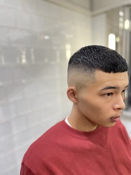メリケンバーバーショップ フクオカ(MERICAN BARBERSHOP FUK) クロップスタイル