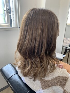 エンリー(ENlee) 【白鳥未来】ミルクティーベージュ