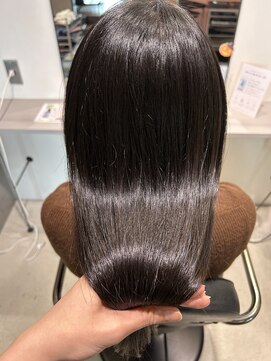 イル(il) 酸性ストレートパーマ【刈谷　安城　知立】