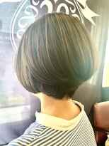 サーティエイト(38)&nbsp;ブリーチ/メッシュ/丸みショートボブ/カット/髪質改善/元町/