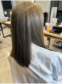 大人可愛いアディクシーカラー 艶髪ベージュカラー