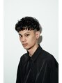 デフ カッヅ(DEF CUTZ) ショートスタイルにスパイラルパーマをON