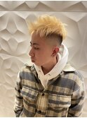 短髪/スキンフェード/フォワードアップバングスタイル