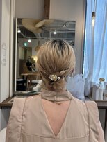 ココルアナ(coco luana)&nbsp;ブリーチ、ハイトーン、ケアブリーチ、韓国、前髪カット