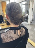 自然な抜け感アレンジで上品な印象に＊