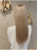 ホワイトベージュ×ストレート