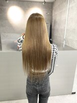 ビゼ 梅田(BIZE)&nbsp;ハイトーンベージュ×極上ストレート超ロングエクステ