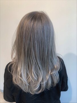 リースリー(Re.3 connecting beauty) グラデーション×シルバー