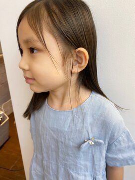 テラバイアフロートシーグラスコテージ (terra by afloat SEAGLASS COTTAGE) 伸ばしディアム　キッズカット　女の子　キッズヘア　二子玉川