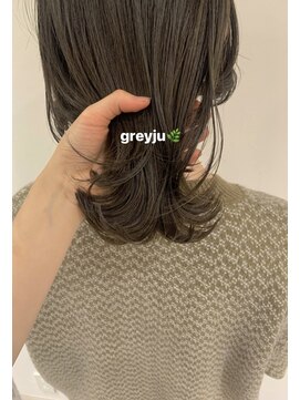 ユーフォリア 青山(Euphoria) ミディアムレイヤー×グレージュカラー♪