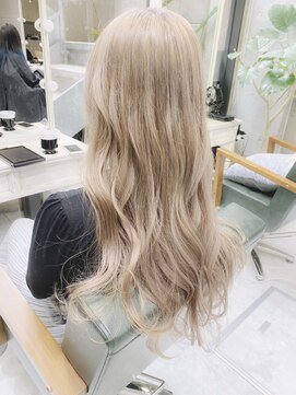 デイズ(days) 10代/20代/30代ミルクティーベージュカラー　ロングヘア