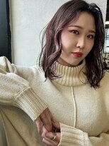 メイカ(MEIKA)&nbsp;【ミディアム × ラベンダーピンク × インナーカラー】浅野美紀