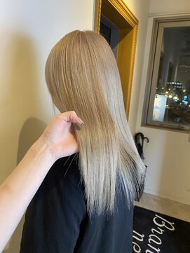 アリスバイブランニューリブ 難波店(ALICE by Brandnew×LIV) ホワイトベージュ