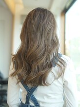 BEAUTRIUMオリジナルダブルイルミナカラー,ブリーチを使わずに[なりたい質感&色味]に