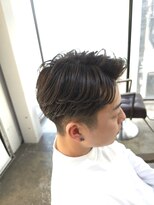 アノ(Ano.)&nbsp;フェザーパーマニュアンスパーマメンズ刈り上げツーブロック