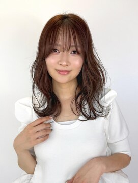 テイ(tei) ロング/ブラウンカラー/波巻き/顔まわりカット