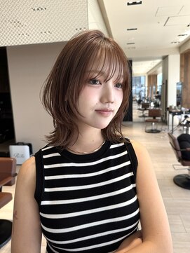 アフロート ギンザ(AFLOAT GINZA) 20代30代40代 レイヤーカットで作るくびれミディアム