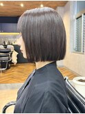 首が綺麗に見える切りっぱなしボブ×縮毛矯正◎髪質改善/