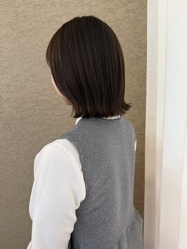 ビファインべクス(Befine becs) オリーブグレージュ×レイヤーボブ