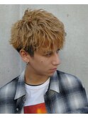ショートレイヤー ツーブロック くせ毛風パーマ アップバング 40