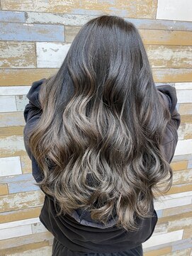 ピカソアルテ(hair picasso arte f.) シルバーグラデーション