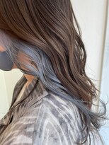 エンレイ(enRei)&nbsp;イルミナカラー透明感ベージュ×インナーカラーアッシュシルバー