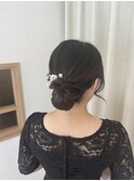 シニヨン タイトシニヨン タイトヘア お呼ばれヘア 参列ヘア