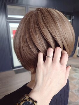 ルシードスタイル リム(LUCIDO STYLE Rim) グレイヘア×ファッションカラー
