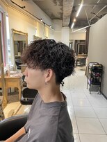 アイズ 海老名(AIZU) 波巻きパーマ ツイストスパイラルパーマ サーフカール 眉毛