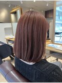 ピンクベージュ