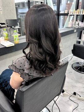 エンディアリング 東銀座(Endearing) レイヤーカット イメチェン 美髪 ホワイトブロンド