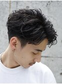 渋谷フェザーパーマフェザーショート大人刈り上げセンターパート