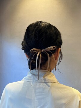 黒髪 ゆるふわシニヨン 11.22